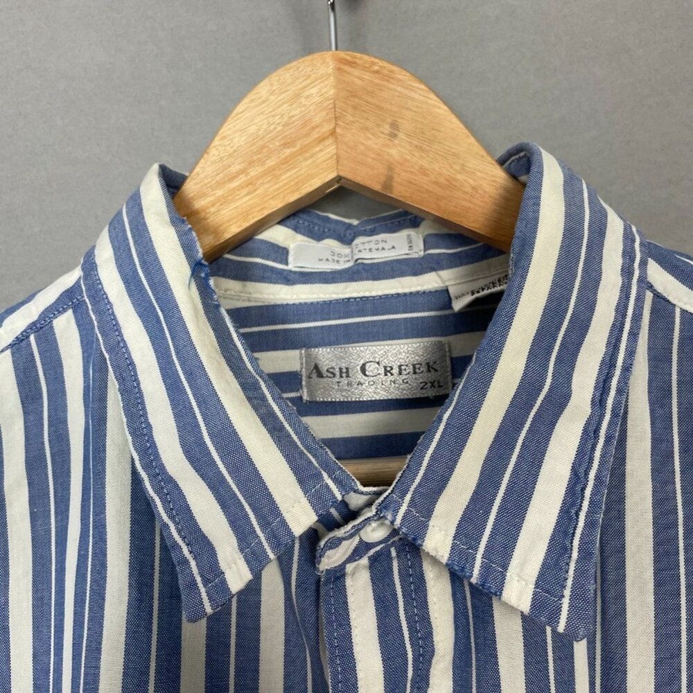 Vintage 90s Striped Shirt Button-Up Men FLAWS Short Sleeves Blue White Vertical